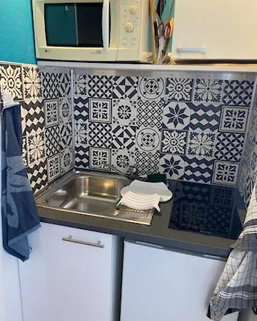 Le Zen -studio Equipe- Wifi Fibre- Centre Avec Parking アパート *