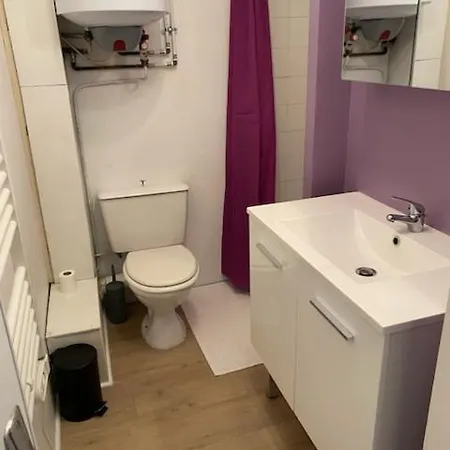 Le Zen -studio Equipe- Wifi Fibre- Centre Avec Parking Apartamento *
